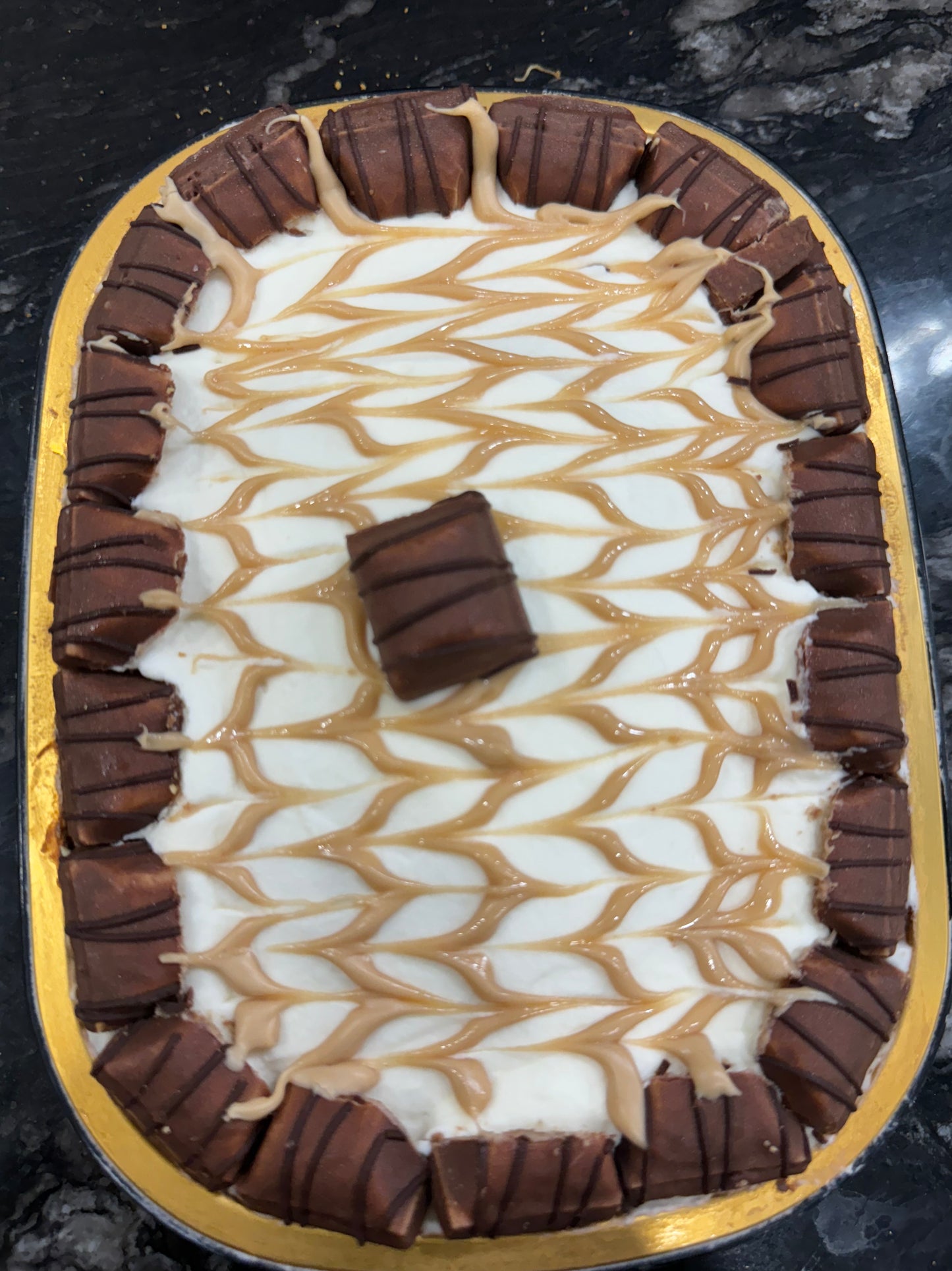 Kinder Bueno Milk Cake